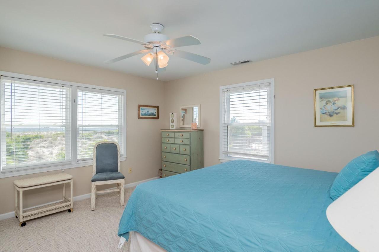 Katie Lou'S Place By Oak Island Accommodations Caswell Beach Exterior foto
