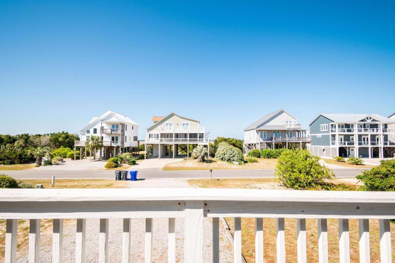 Katie Lou'S Place By Oak Island Accommodations Caswell Beach Exterior foto