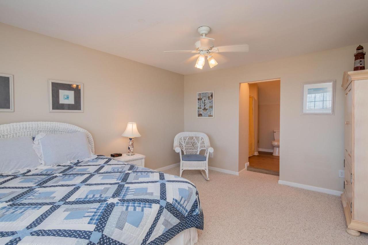 Katie Lou'S Place By Oak Island Accommodations Caswell Beach Exterior foto