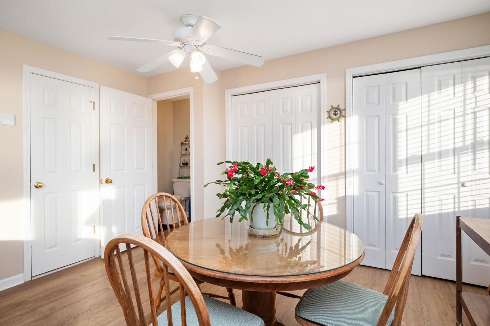 Katie Lou'S Place By Oak Island Accommodations Caswell Beach Exterior foto